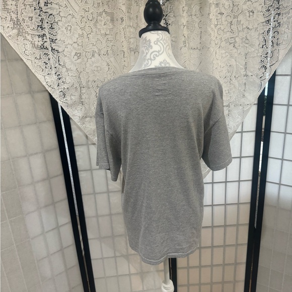 Official University of Arizona Wildcats Short Sleeve T-Shirt Size M Gray GUC - Picture 11 of 12